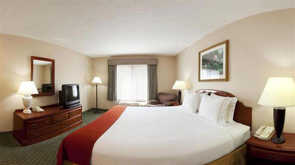 Keene Elm City Hotel, Ascend Hotel Collection Exterior photo